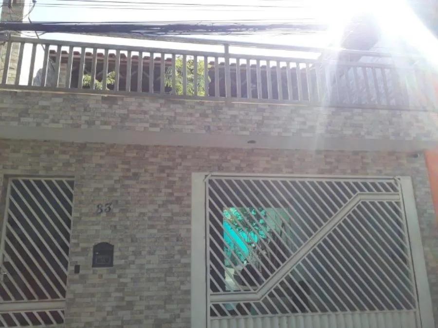 Sobrados em Conjunto Habitacional Castro Alves